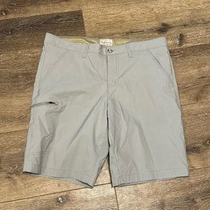 Weatherproof gray shorts‎ 36